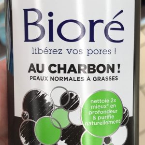 Gel rửa mặt than hoạt tính Bioré